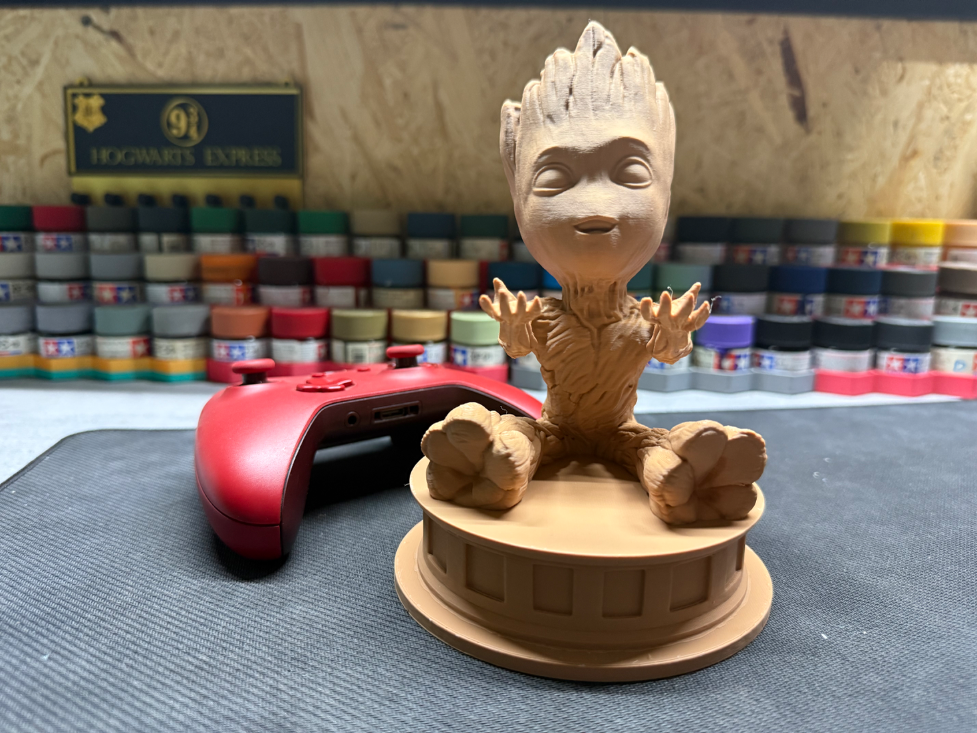 Baby Groot XBox Controller Ständer