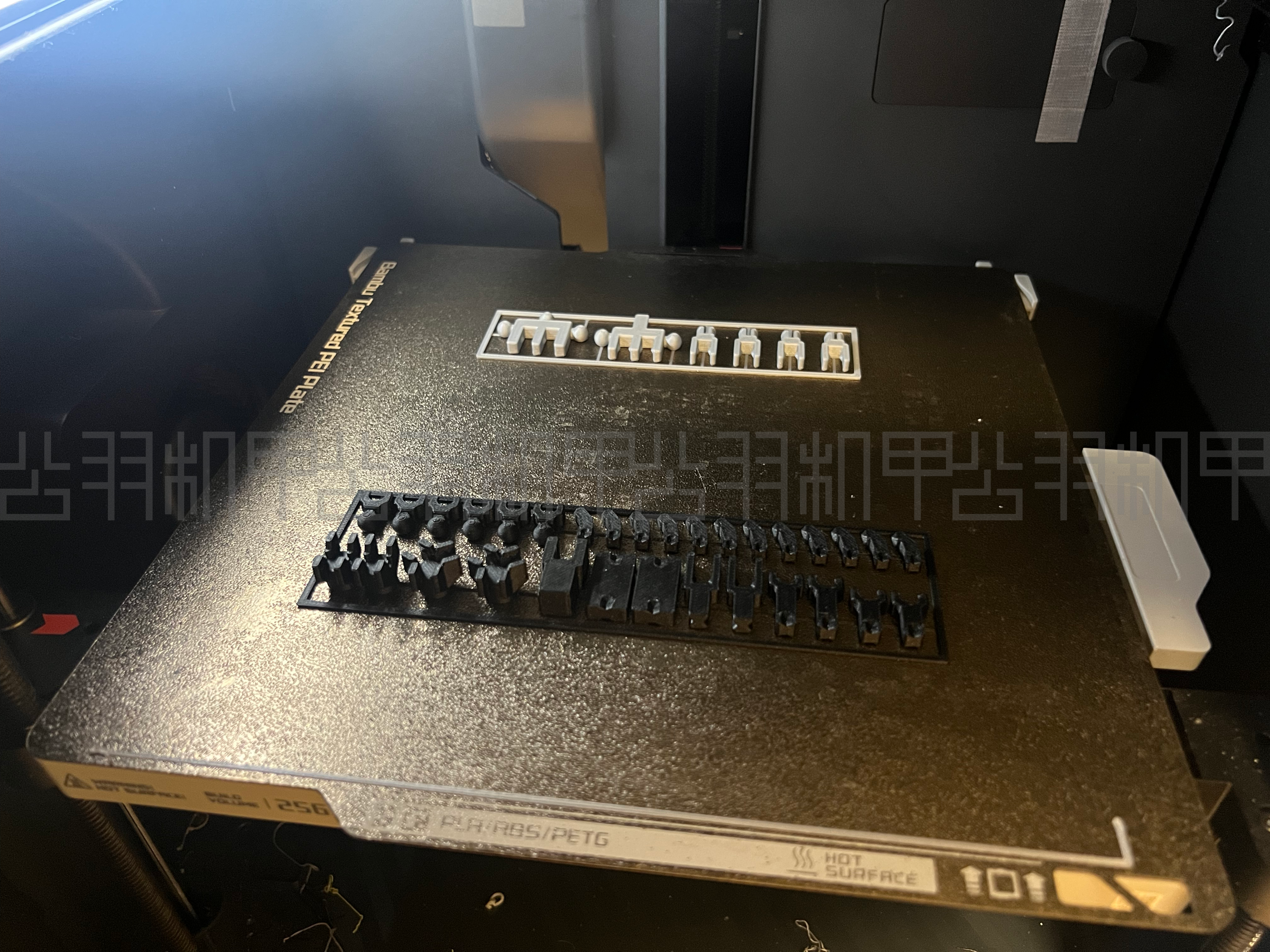 Miniatura 1 do modelo 3D 机甲恐龙系列四——机甲霸王龙·改·套卡