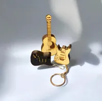 Porte-médiators en forme de guitare — photo 2