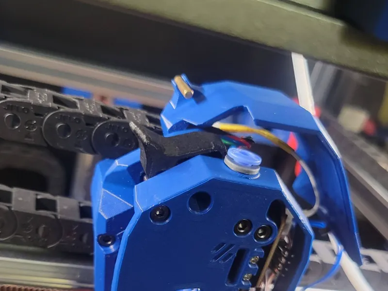 Stealthburner Toolhead Latch