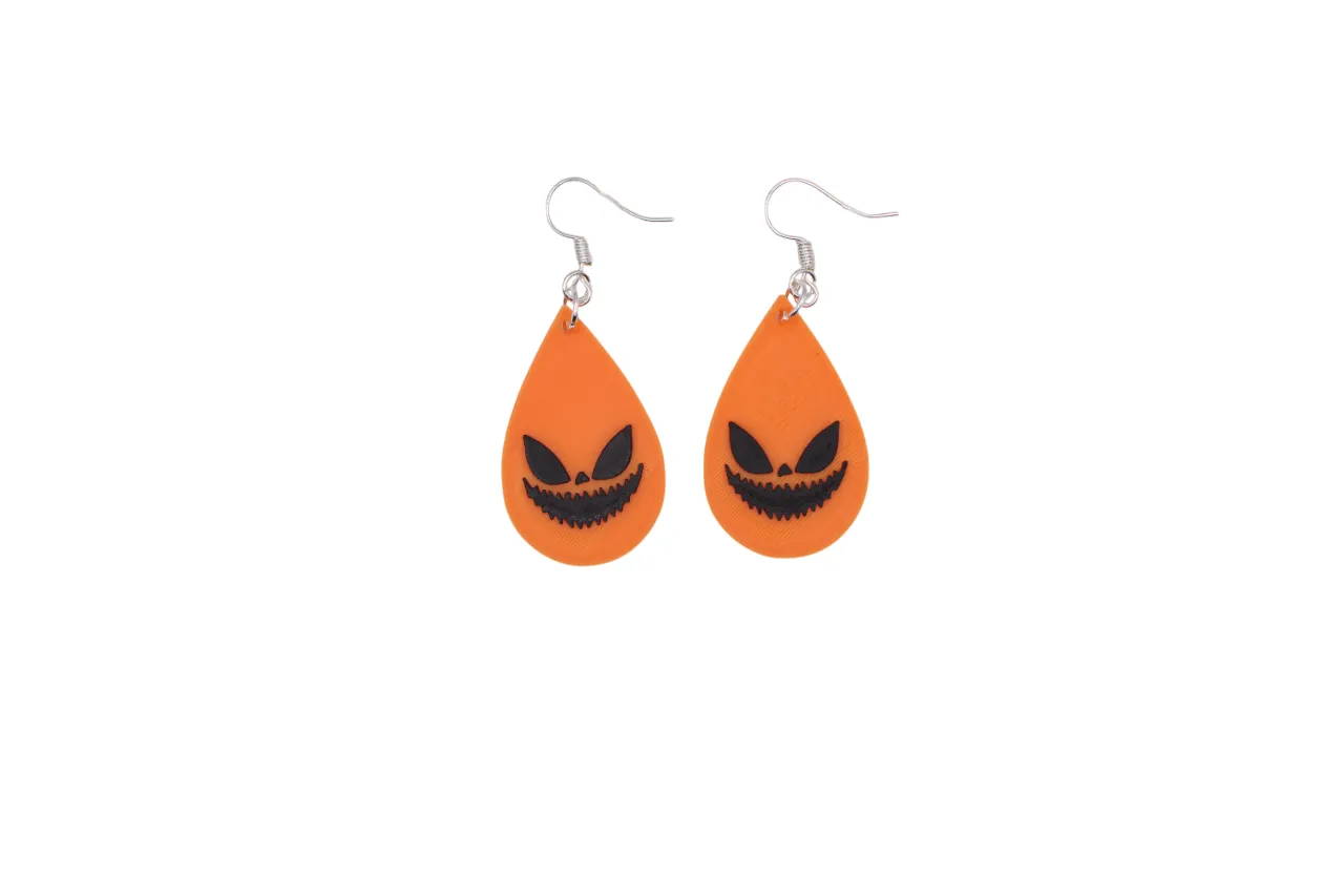 Halloween earrings pt 4 - Jack o Lantern view 3