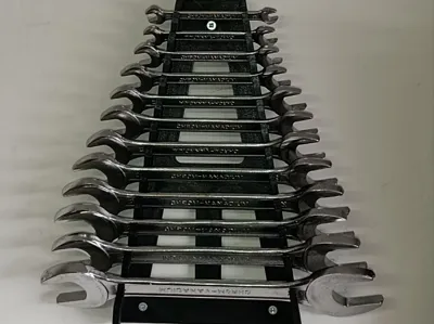 12 places wrench organization holder
