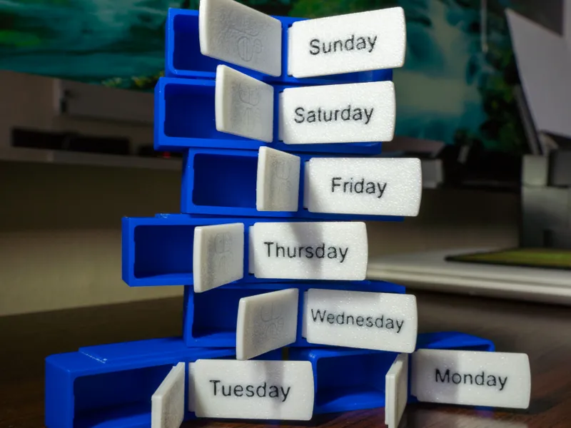 Pill Box / Case for 7 Days - Segmented with Flaps