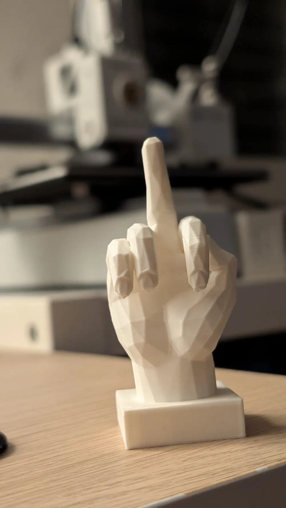 Middle Finger Low Poly - Free 3D Print Model - MakerWorld