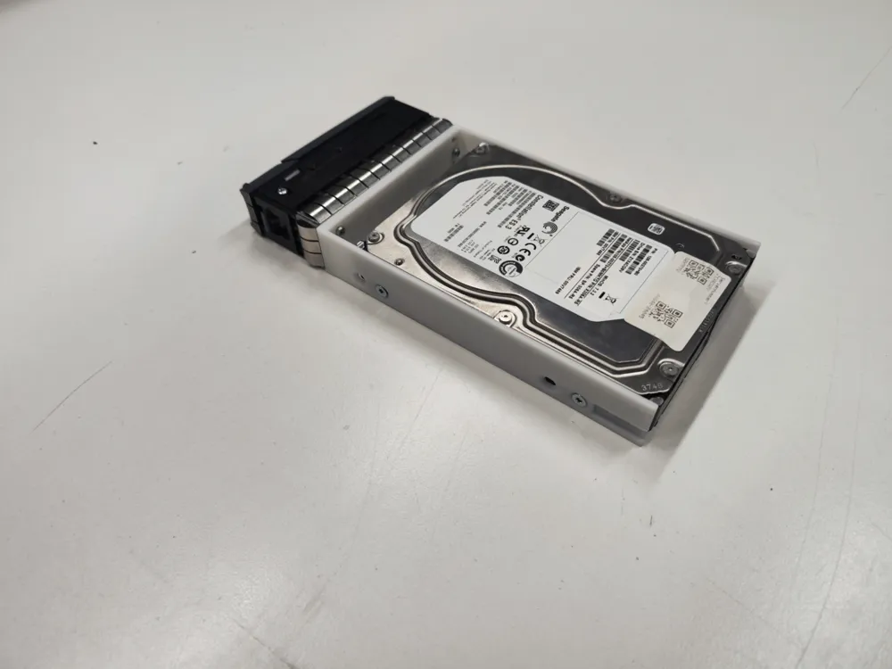 Netapp 4246 spare caddy by Kabelsalat - MakerWorld