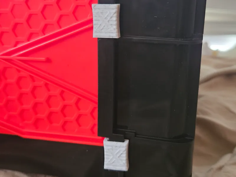 Clash and Carry Stadium Clasps
