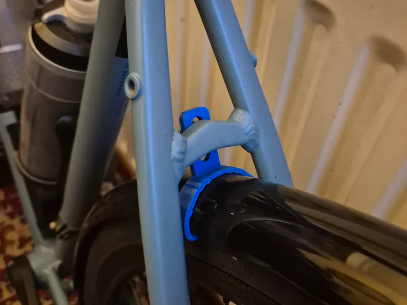 Bike mudguard bridge