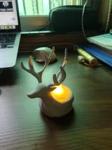 Държач за свещ с елен