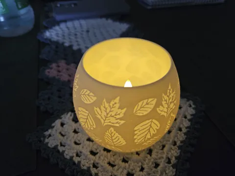 Tealight with fall decor view 4
