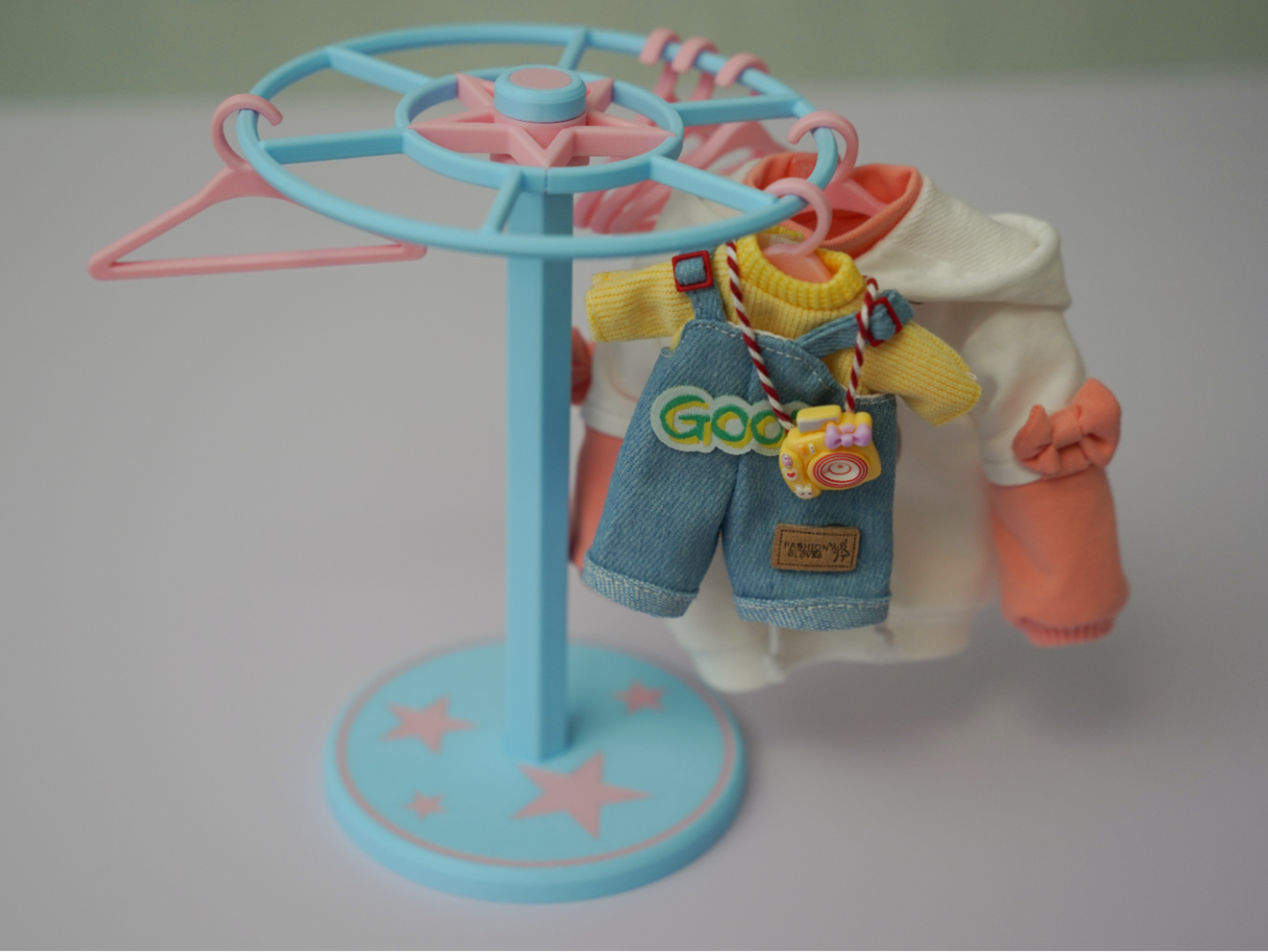 Miniatura 1 do modelo 3D 6分BJD娃衣衣架圆形落地衣架