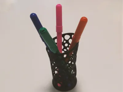 Voronoi style pen holder