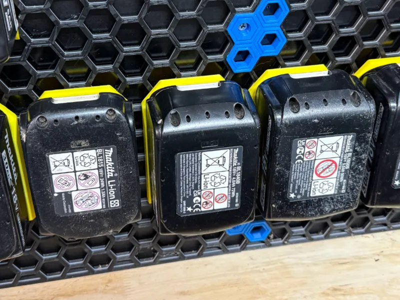 HSW Makita 18V Battery Holder