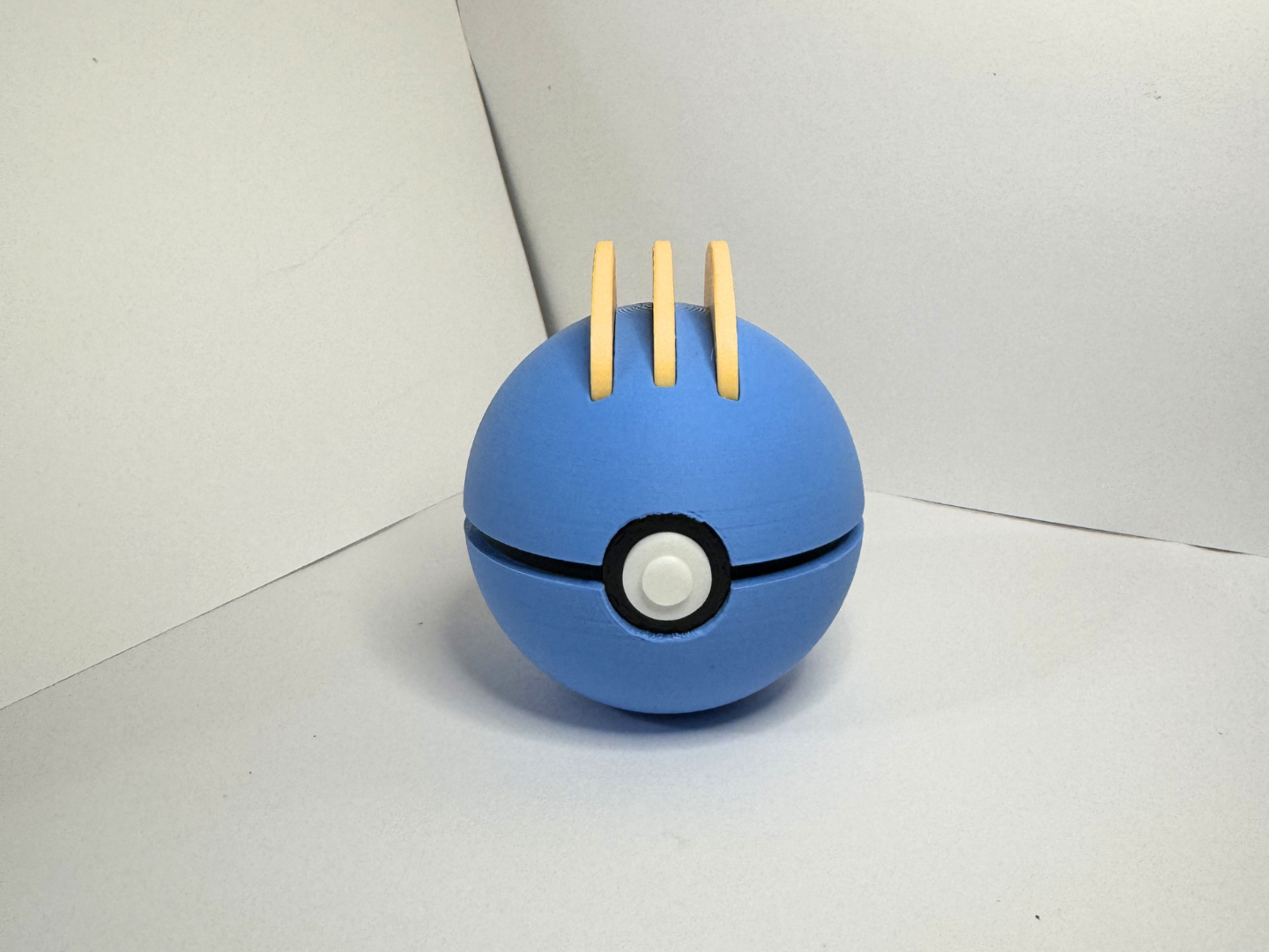 Machop PokeBall 