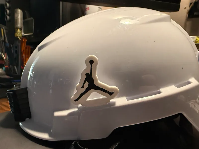 Helmet clip jump man