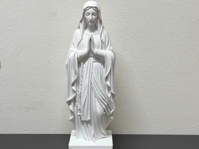 Statue of the Madonna
