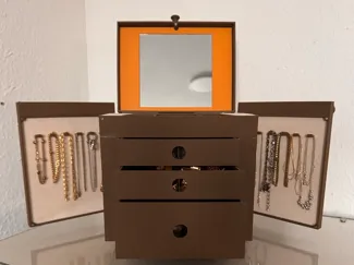 Ergänzungen zum Schmuckkasten von Flädi