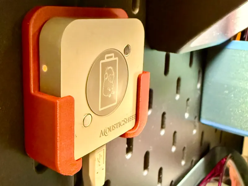 Skadis AcousticSheep SleepPhones Charger Holder