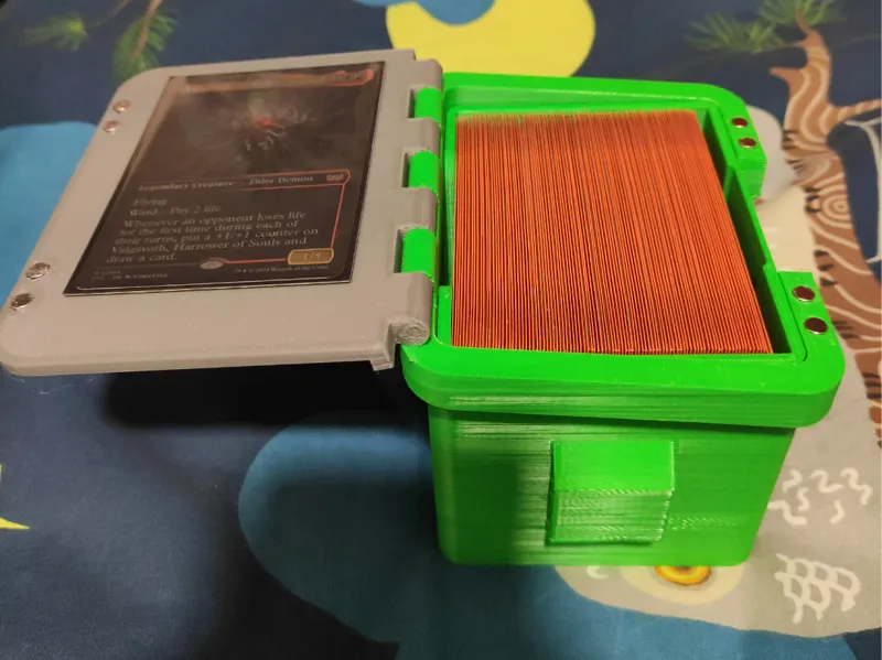Dumpster deckbox for your trash deck (parametric)