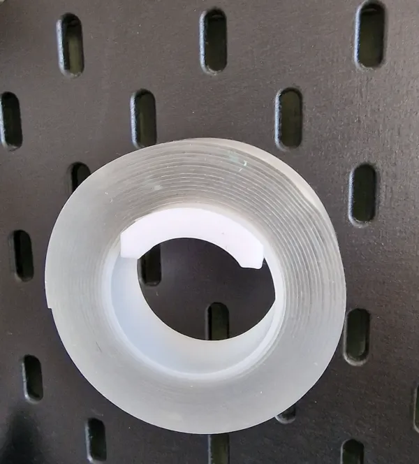 Petit porte-rouleau de scotch pour IKEA Skådis
