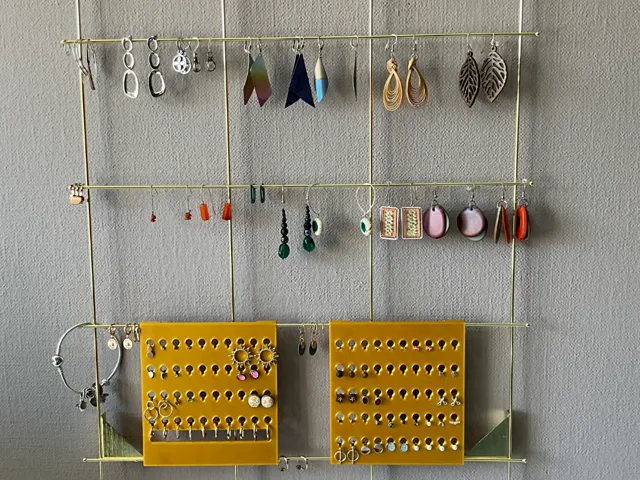 Earring wall for IKEA MYRHEDEN