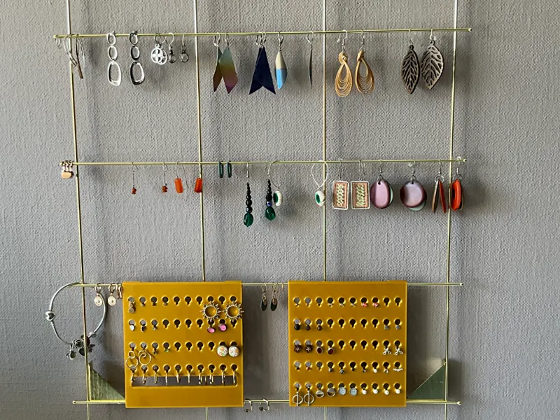 Earring wall for IKEA MYRHEDEN