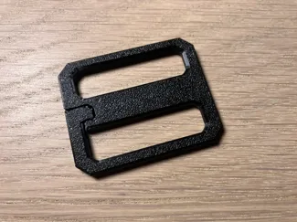 Strap loop buckle for ski snowboard suspenders