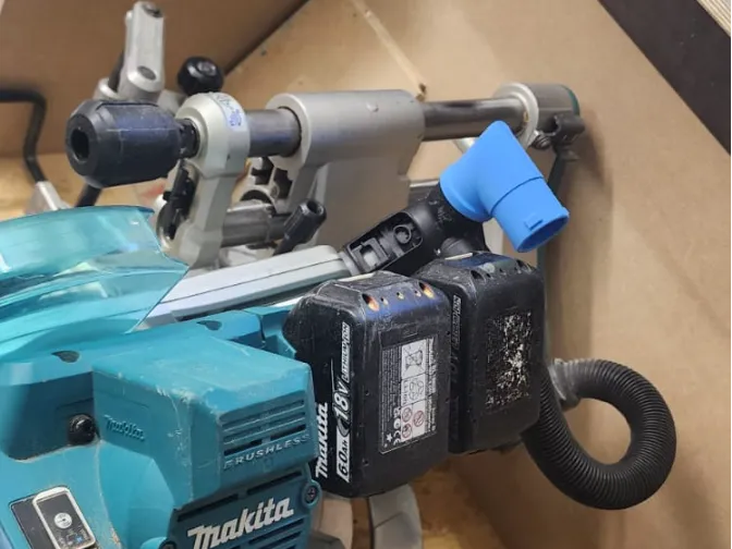 Makita Kappsäge DLS OsVac Absaugung Adapter