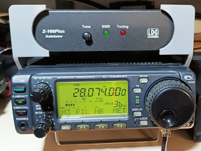 Nuovo supporto accordatore  LDG su Icom 706 v.2