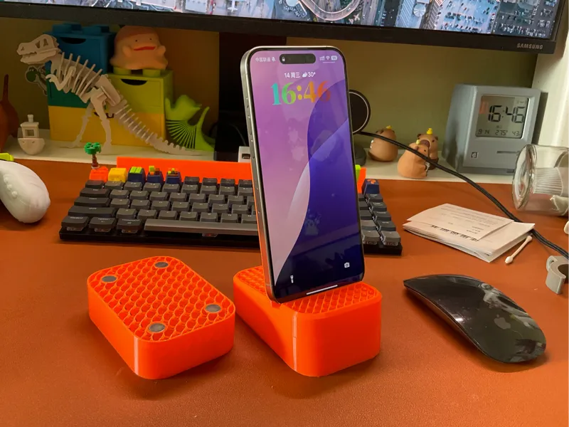 iPhone magnetic charging stand｜iPhone 磁吸充电支架