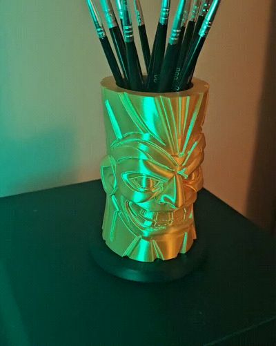 Tiki totem Pencil holder