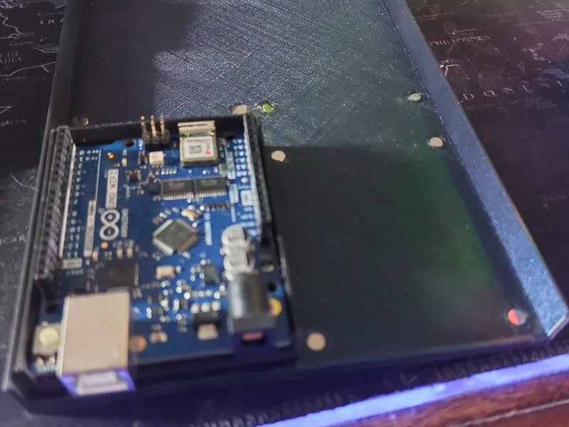 Arduino UNO shell