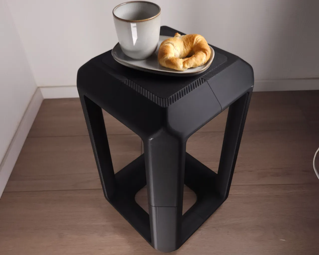 Coffee Table / Side Table / End Table view 4
