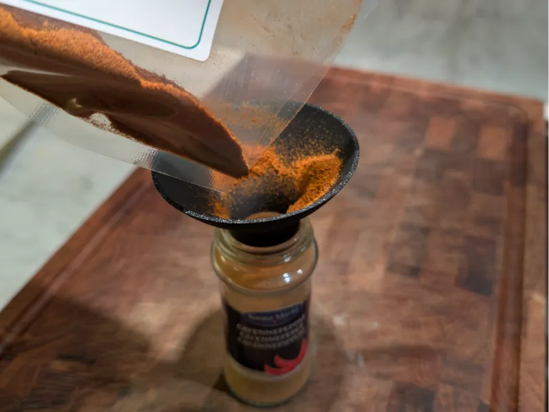Santa Maria Spices Refill Funnel