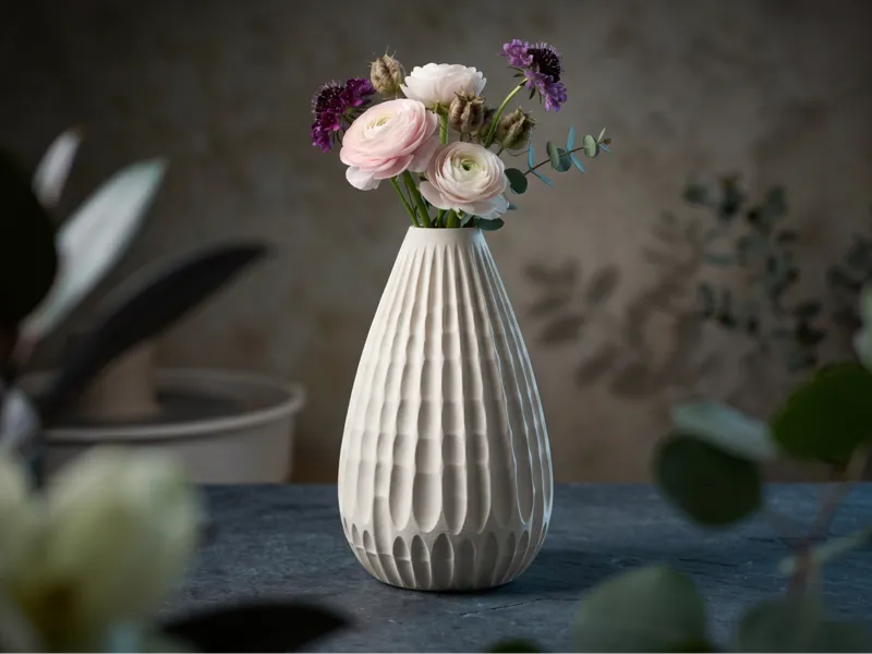 PetalRidge Vase – Minimal Ribbed Flower Vase