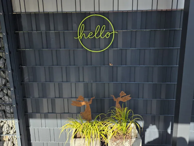 Hello-Kranz – Moderner Fenster- & Türkranz