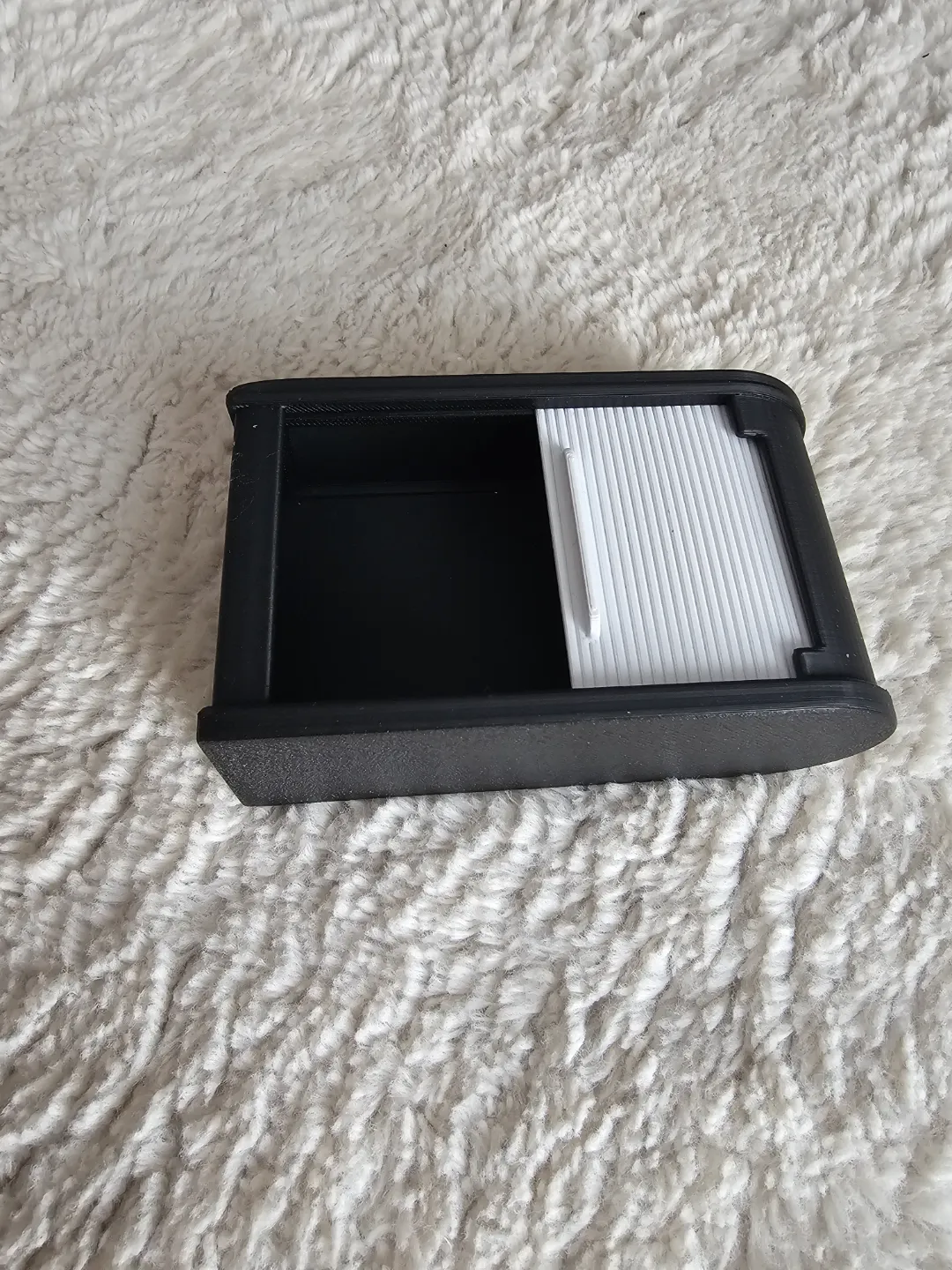 Rollbox Box mit Jalousie für Ohrringe und Piercing view 2