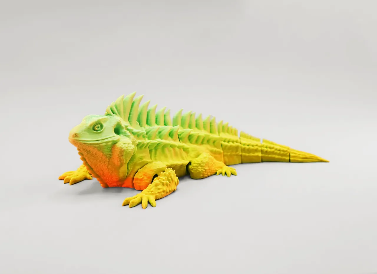 Realistic Articulated iguana view 3
