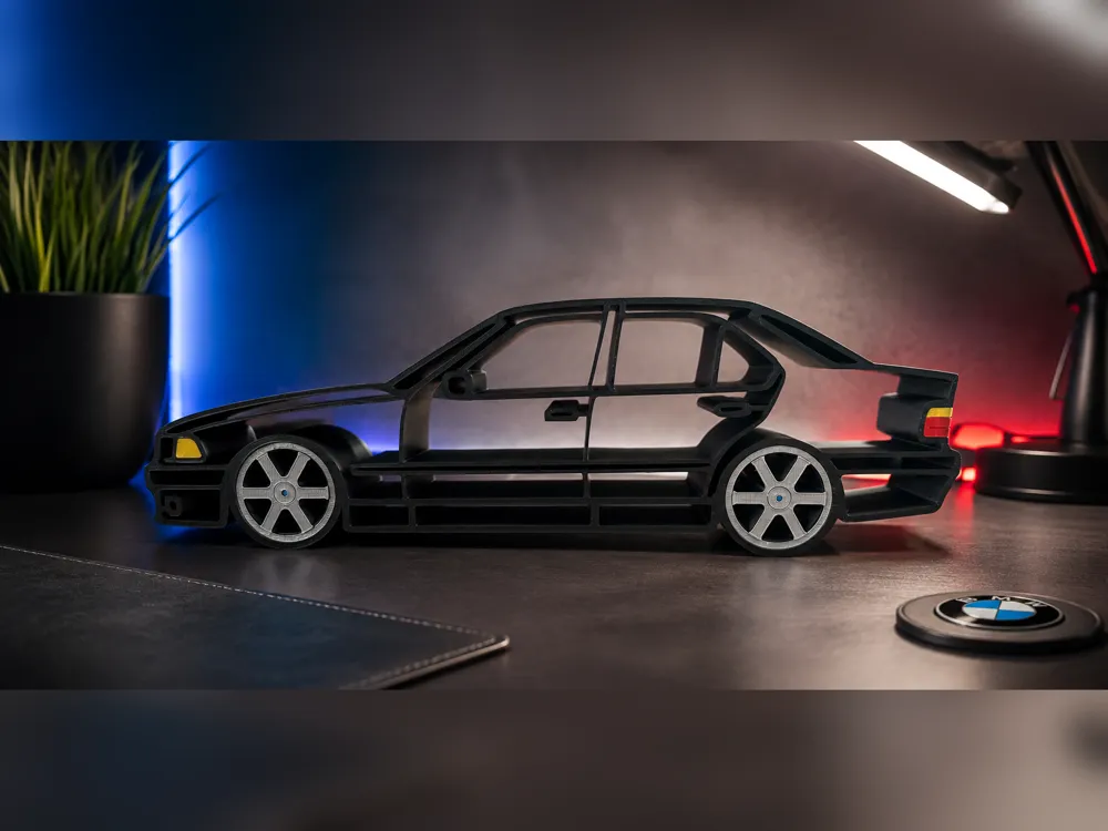Escenografía en miniatura: BMW 3 Series E36 Inspired Silhouette Desk Decor. Referencia del modelo original.