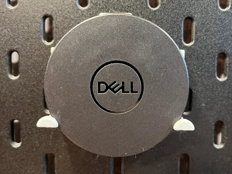 Del DA300 Hub Skadis Mount