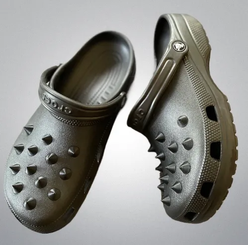 Breloques pointues pour sabots type Crocs