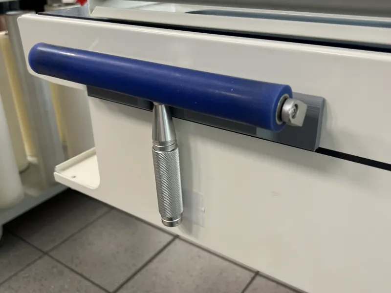 Sticky Roller Holder