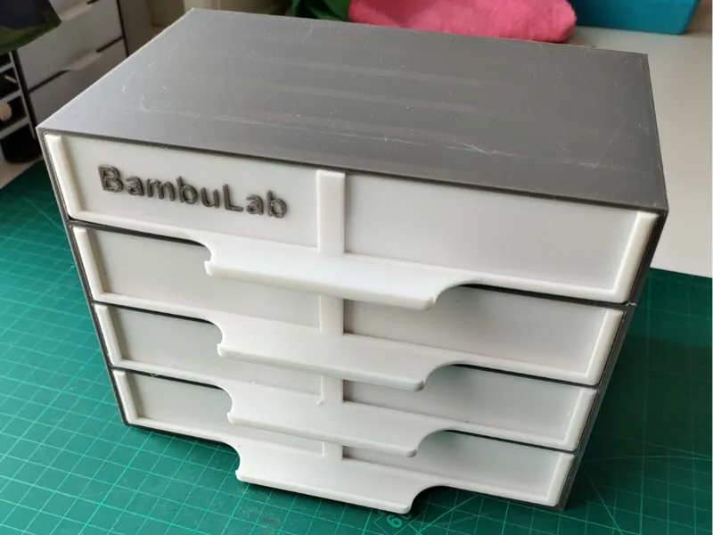 Box with 4 drawers