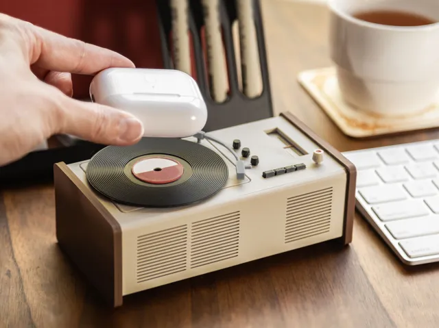Headphone Charger - Classic Turntable