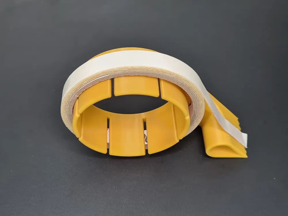 Masking tape holder by slavik.mis.1984.ve4 MakerWorld