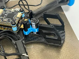 Apex EVO 5 - Single Capacitor Mount 35V 1000µF
