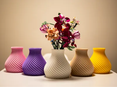 Elegant Twist Vase for Brick Flowers