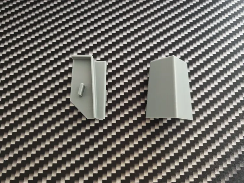 Corner skirtings (50mm height)