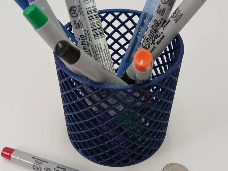 Simple Wire Trash Can/Pen Holder/Flower Pot