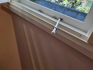 window rodd protector 