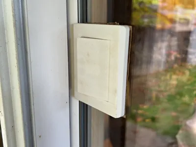 SLIDING DOOR CHILD LOCK 
